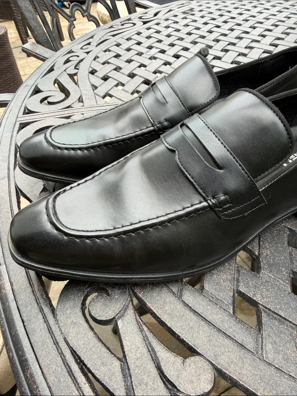 Gordon Rush polished black
